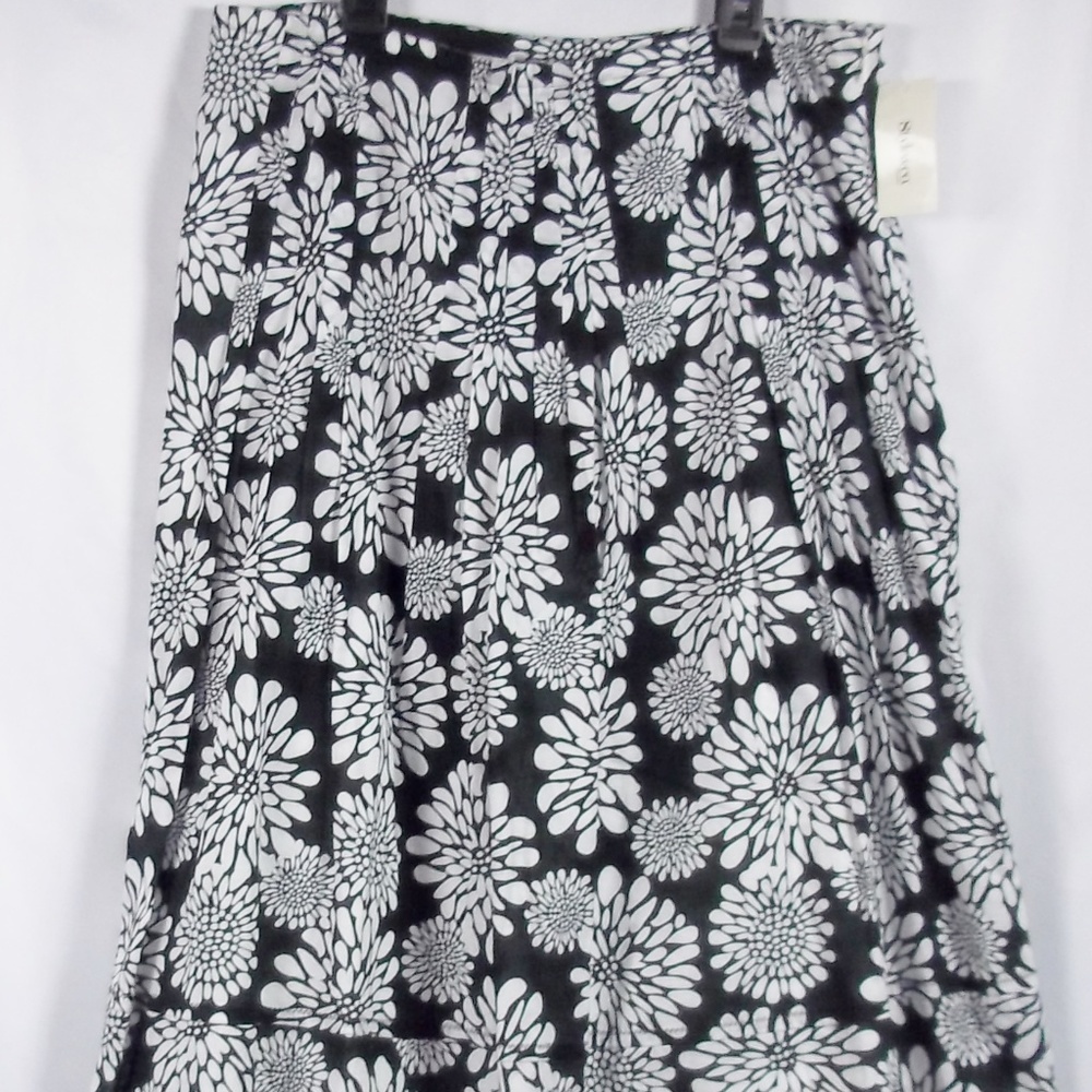 Style & Co Petites Bora Bora Pleated Floral Skirt - Picture 2 of 5